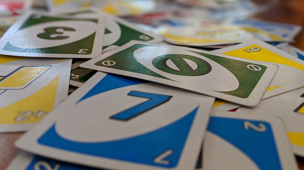 scattered Uno cards