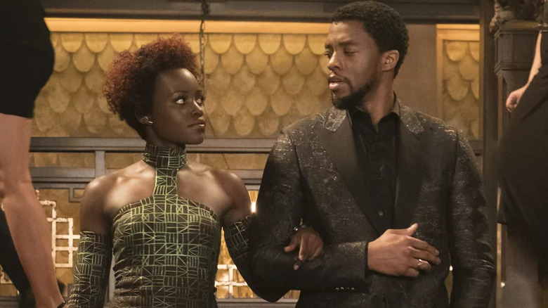 T'Challa walking with Nakia