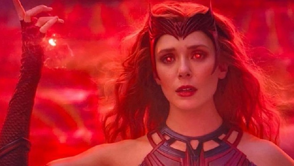 Scarlet Witch using powers