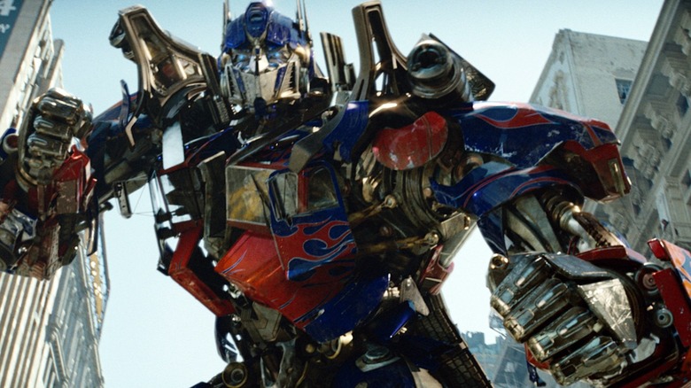 Optimus Prime preparing for fight