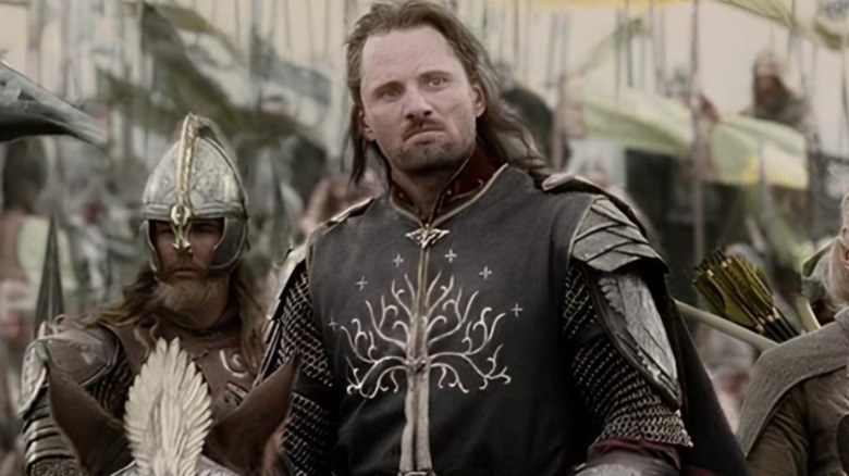 Aragorn on horseback leading army