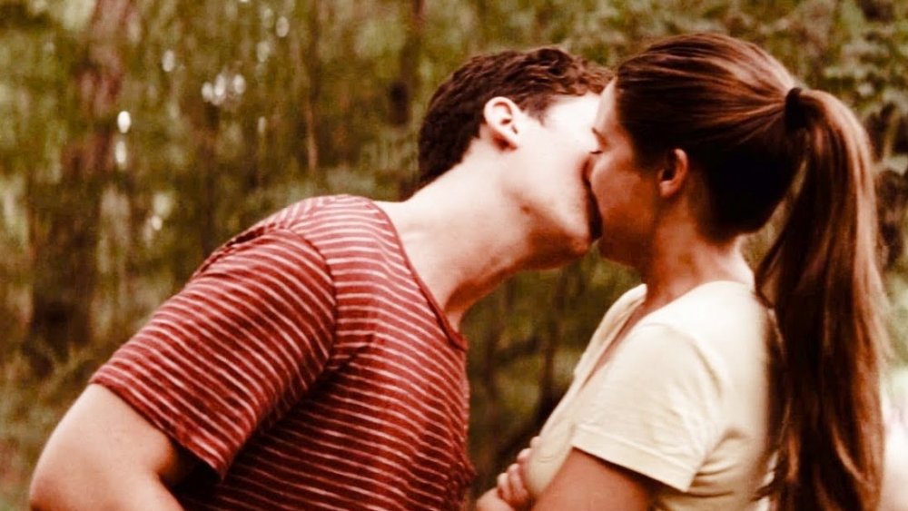 Miles Teller as Sutter kisses Shailene Woodley as Aimee in The Spectacular Now