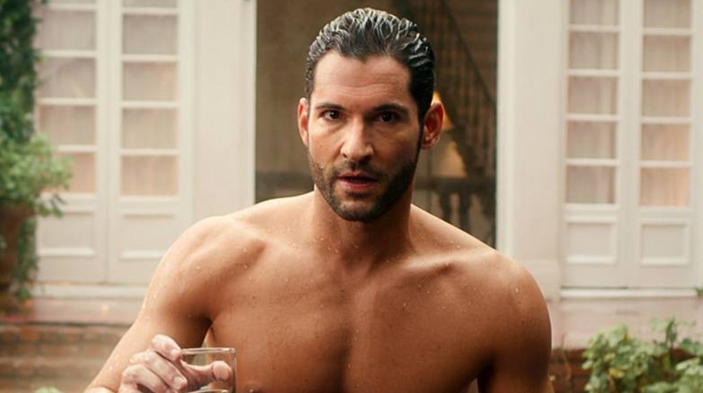 View Lucifer Morningstar Shirtless Pics