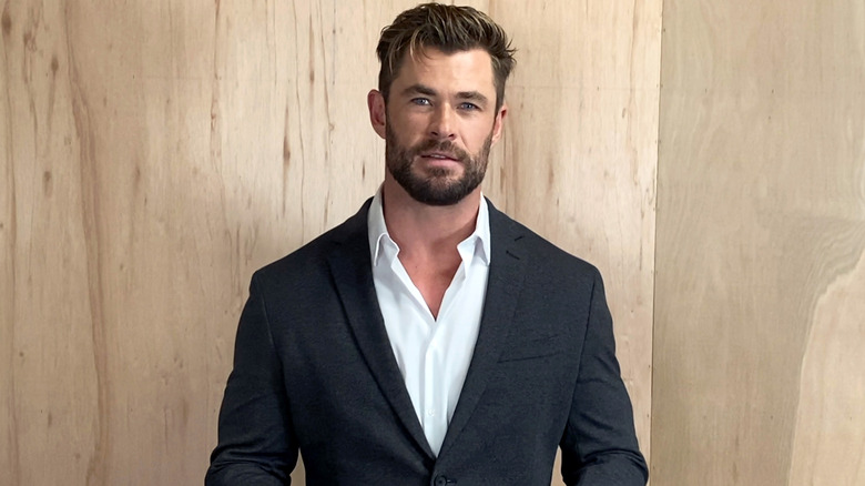 Chris Hemsworth posing