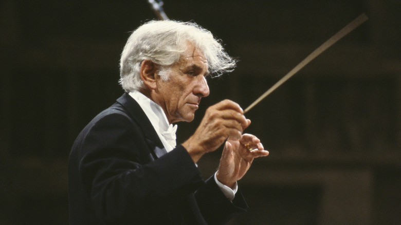 Real Leonard Bernstein conducting