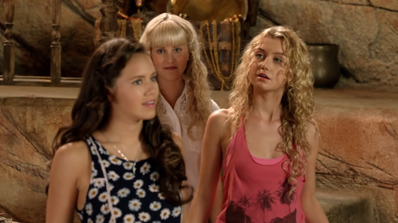 Mako Mermaids in cave