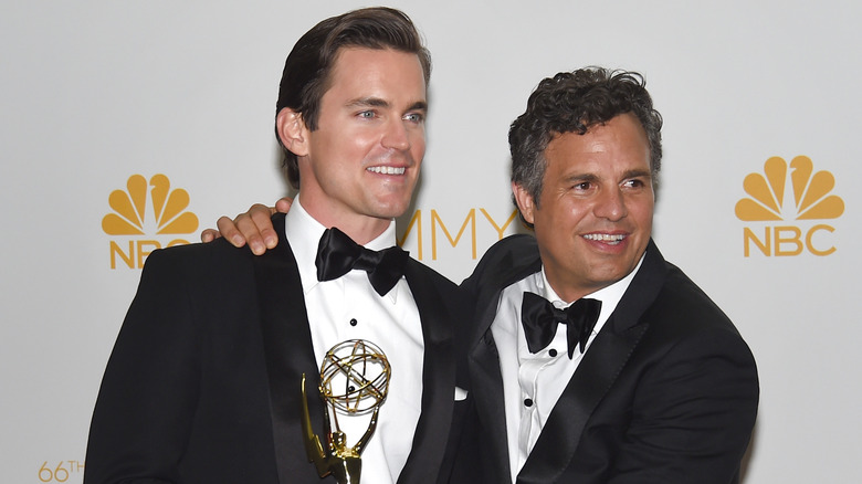 Mark Ruffalo holding Emmy