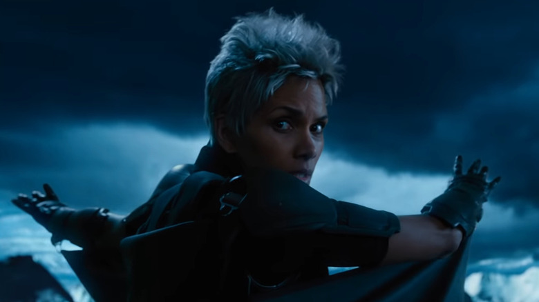 Halle Berry fighting as Storm in X-Men Days of Future Past