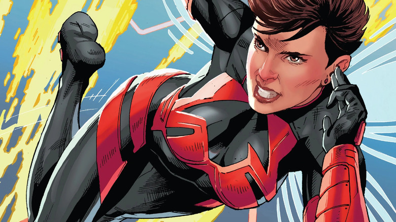 Janet Van Dyne dodging energy blasts