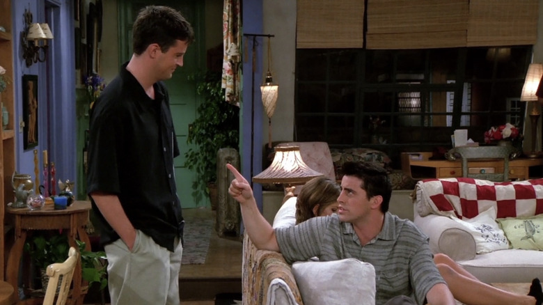 Joey pointing at Chandler