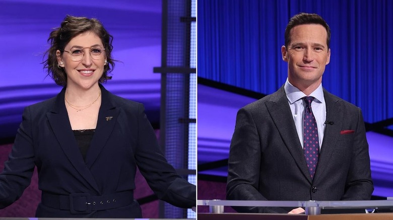 Bialik and Mike Richards at the Jeopardy! host podium