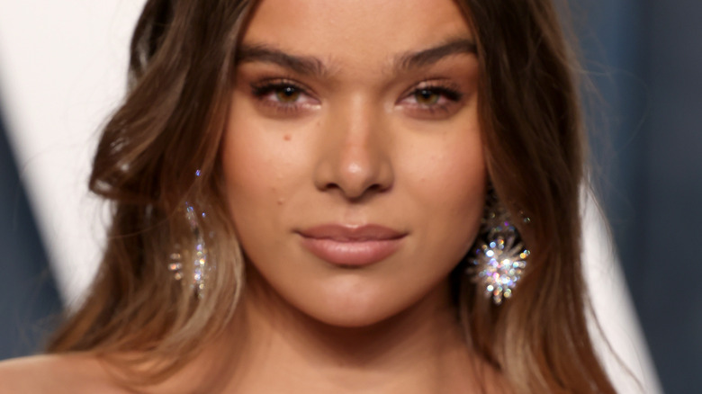 Hailee Steinfeld earrings