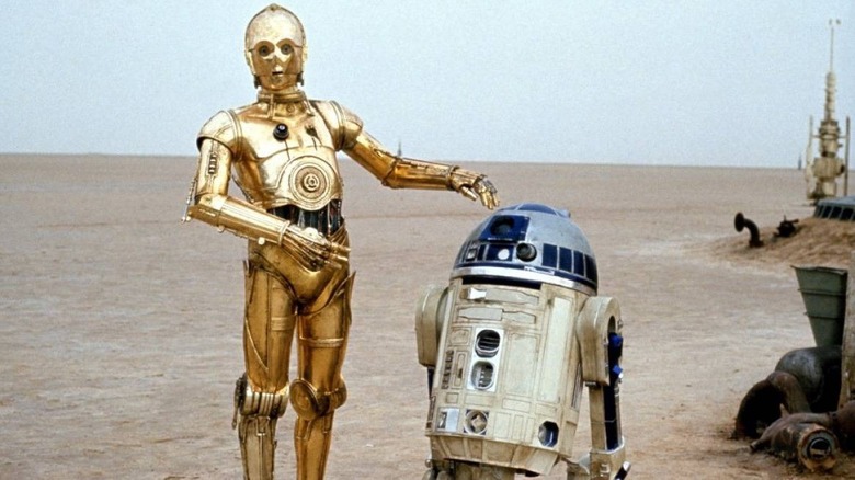 C-3P0 and R2-D2 on Tatooine