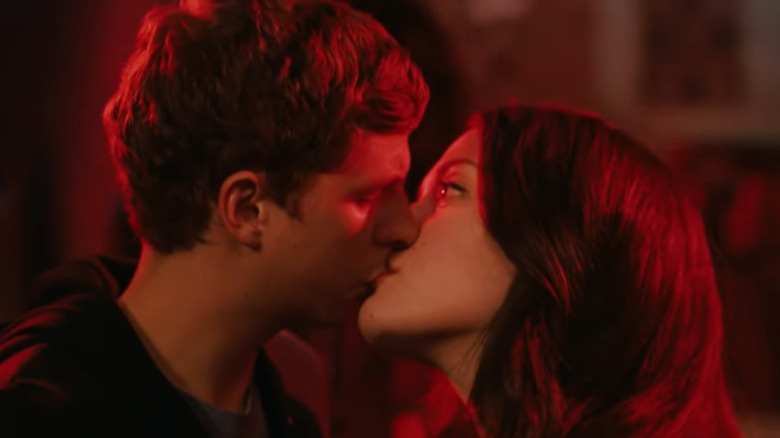 Michael Cera and Kat Dennings kiss