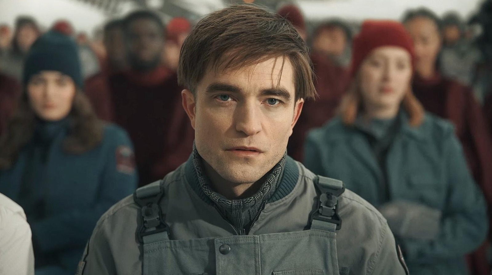 Robert Pattinson’s Mickey 17: Charming Until It Gets Too Real