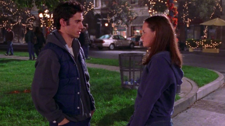 Rory and Jess talk in park 