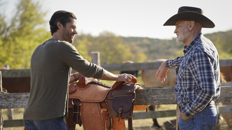 Walker and Bonham talking in "Walker"