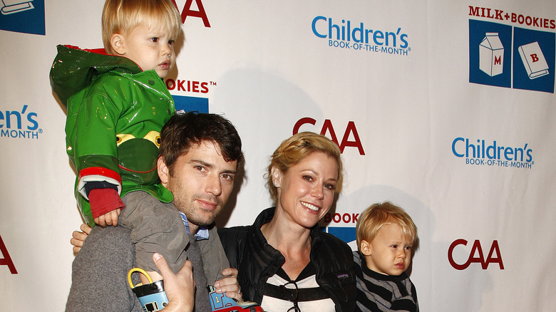 Julie Bowen, Scott Phillips and their twin sons.