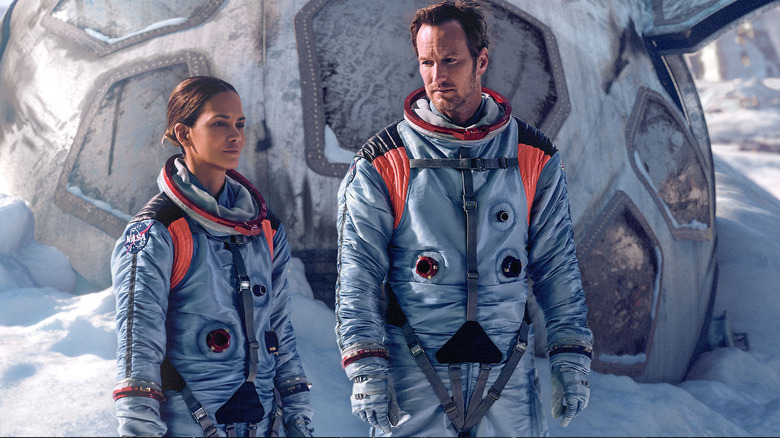 Halle Berry and Patrick Wilson in Moonfall