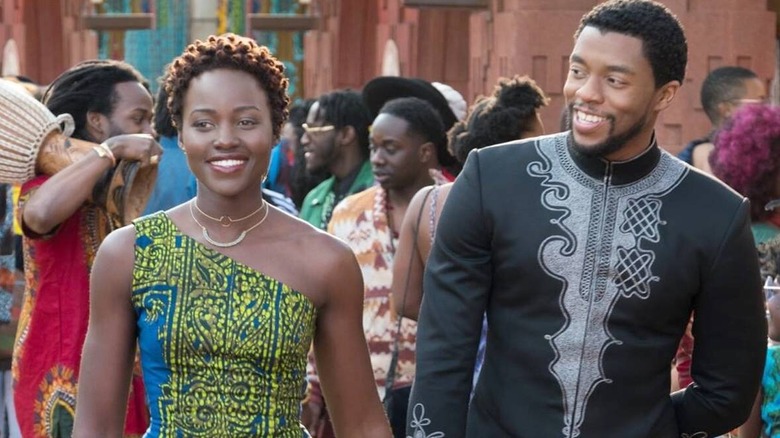 Nakia and T'Challa walking in Wakanda Black Panther