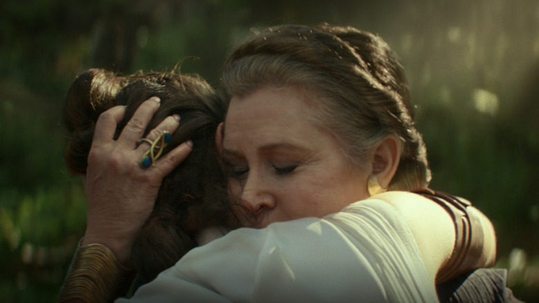Carrie Fisher as General Leia and Daisy Ridley as Rey in Star Wars: The Rise of Skywalker