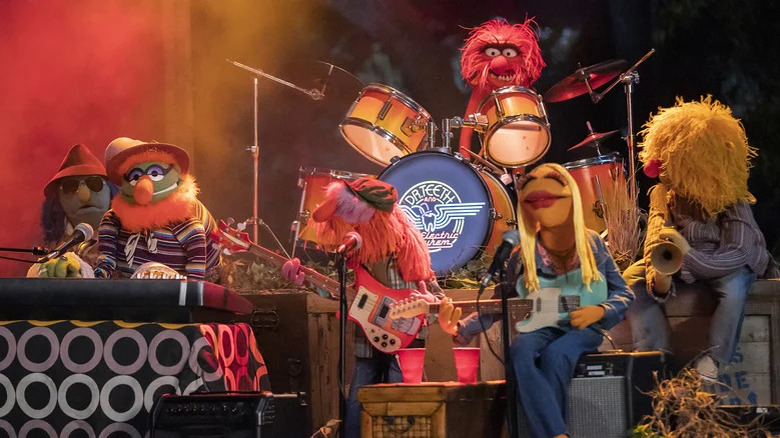 Muppet band playing music