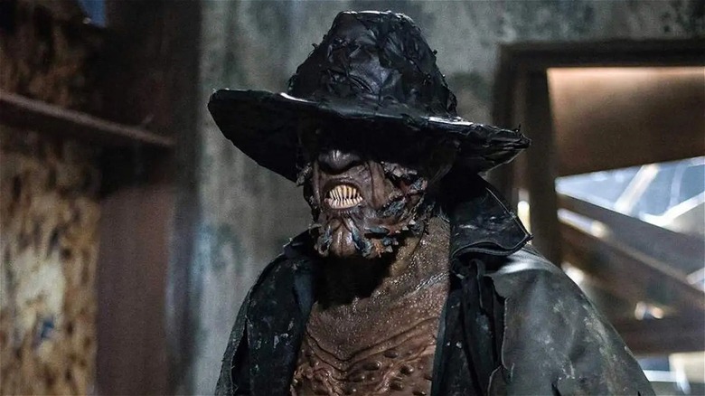 "Jeepers Creepers'" (2001) Creeper snarls