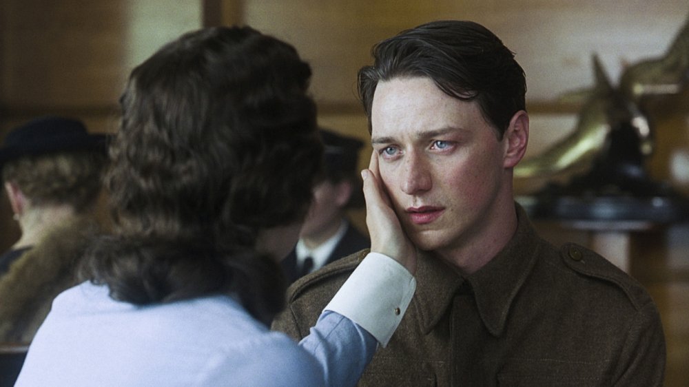 James McAvoy as Robbie and Keira Knightley as Cecilia in Atonement