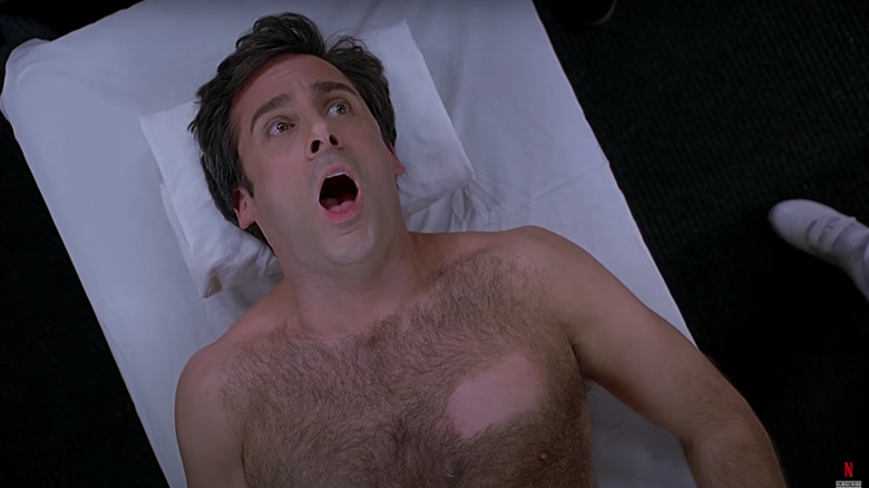 Steve Carrell screams and gets his chest waxed