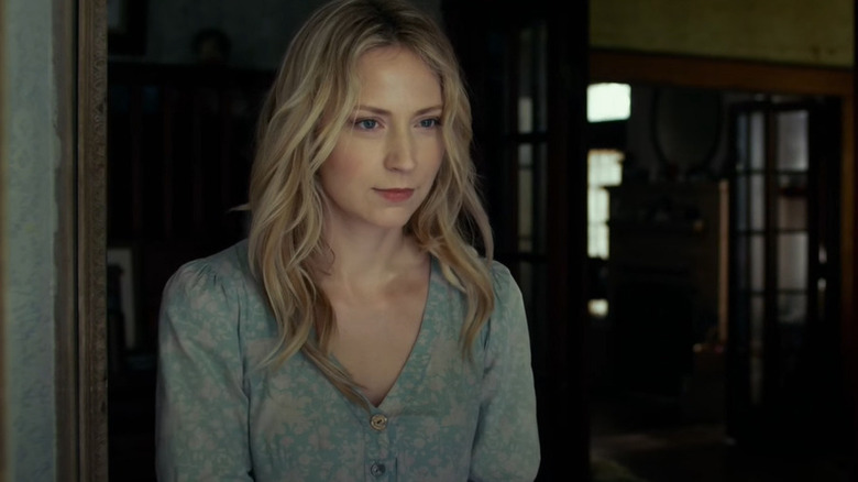 Beth Riesgraf as Anna Intruders