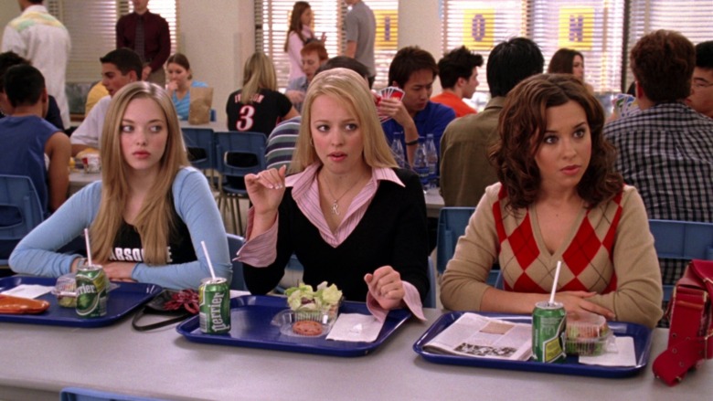 McAdams and cast in Mean Girls 