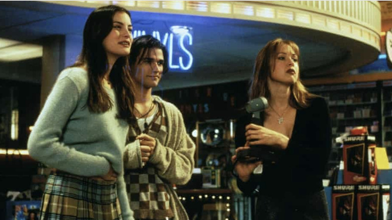 Liv Tyler, Renee Zellweger, and Johnny Whitworth in Empire Records