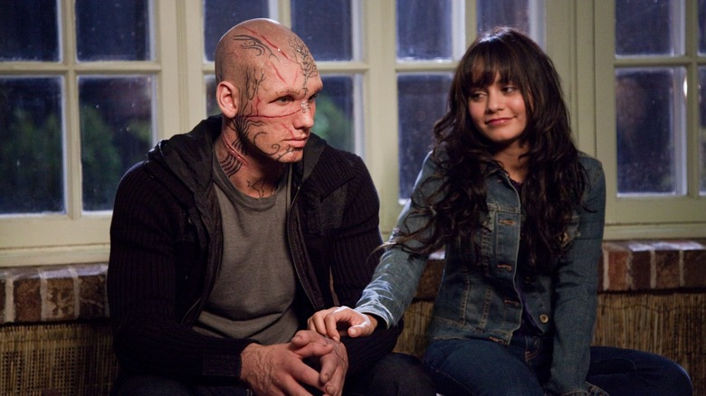 Alex Pettyfer and Vanessa Hudgens in Beauty and the Beast adaptation, Beastly.