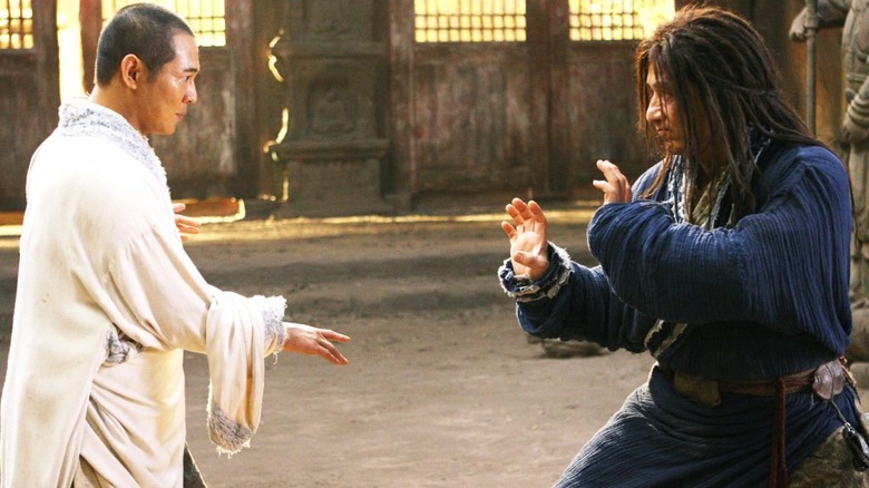 Jet Li and Jackie Chan fighting