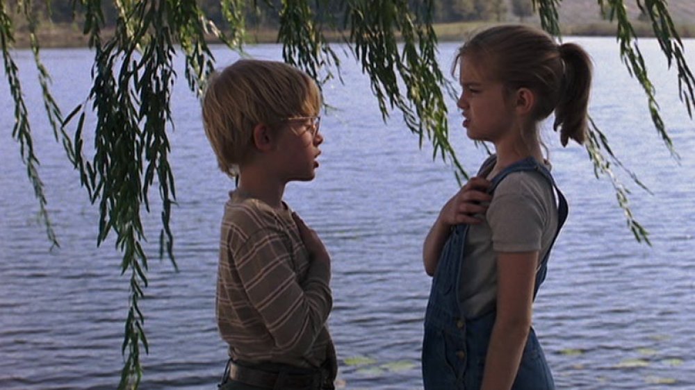 Anna Chlumsky and Macaulay Culkin in My Girl