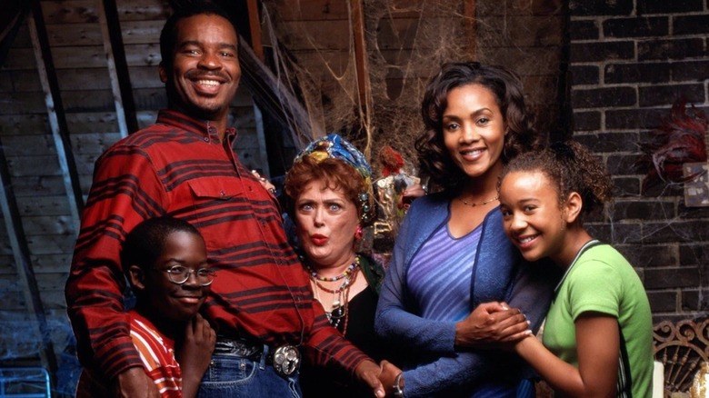 Scott Cumberbatch as Clark, David Alan Grier as Dan, Rue McClanahan as Aunt Fanny, Vivica A. Fox as Sara, and Shadia Simmons as Annette in "A Saintly Switch" promotional photograph.