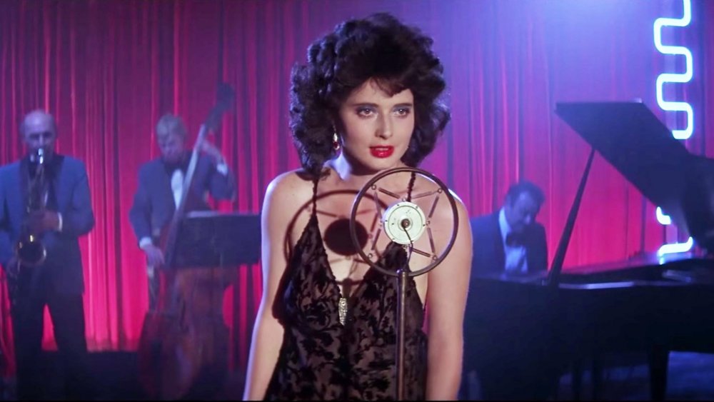 Isabella Rossellini and a backup band performing on stage in "Blue Velvet"