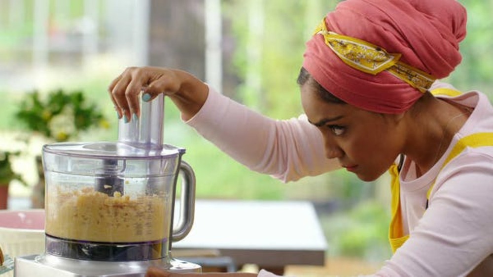 Nadiya Hussain uses the food processor