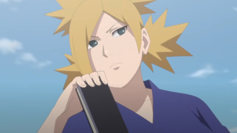 Temari Holding Closed Fan