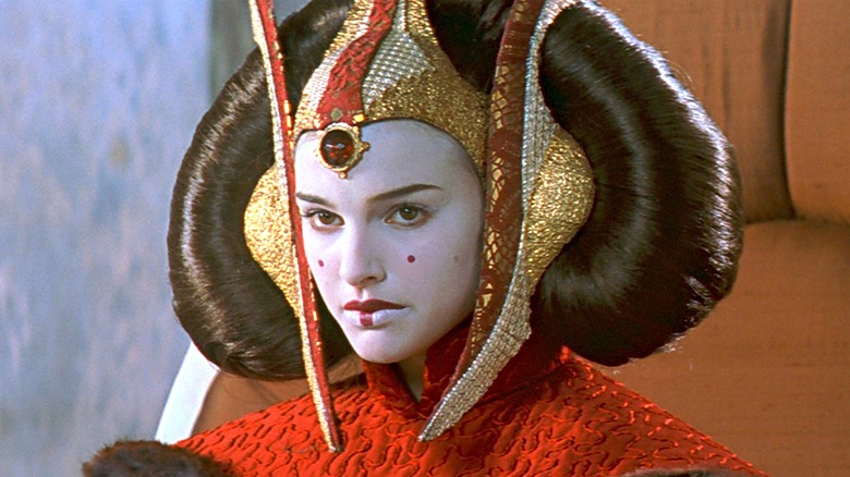 Padmé sitting on a throne