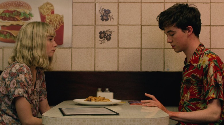 Alyssa and James visit a diner in The End of the F***ing World