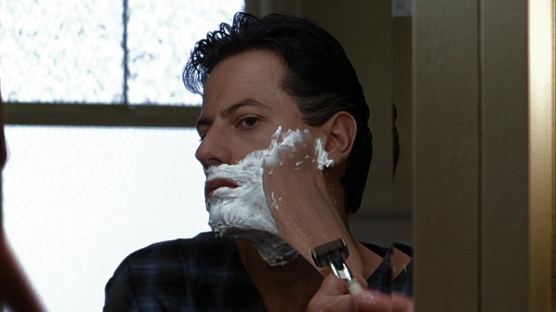 Mister Fantastic shaving 