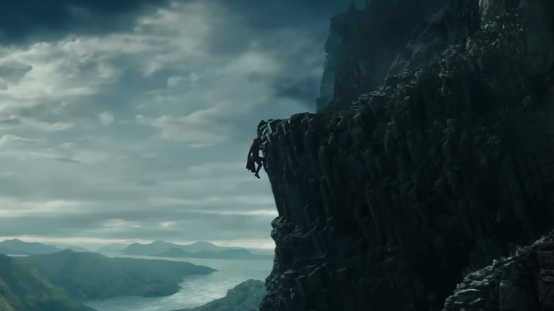 В новом трейлере «Властелина колец» Том Холланд играет Фродо в уморительном дипфейке