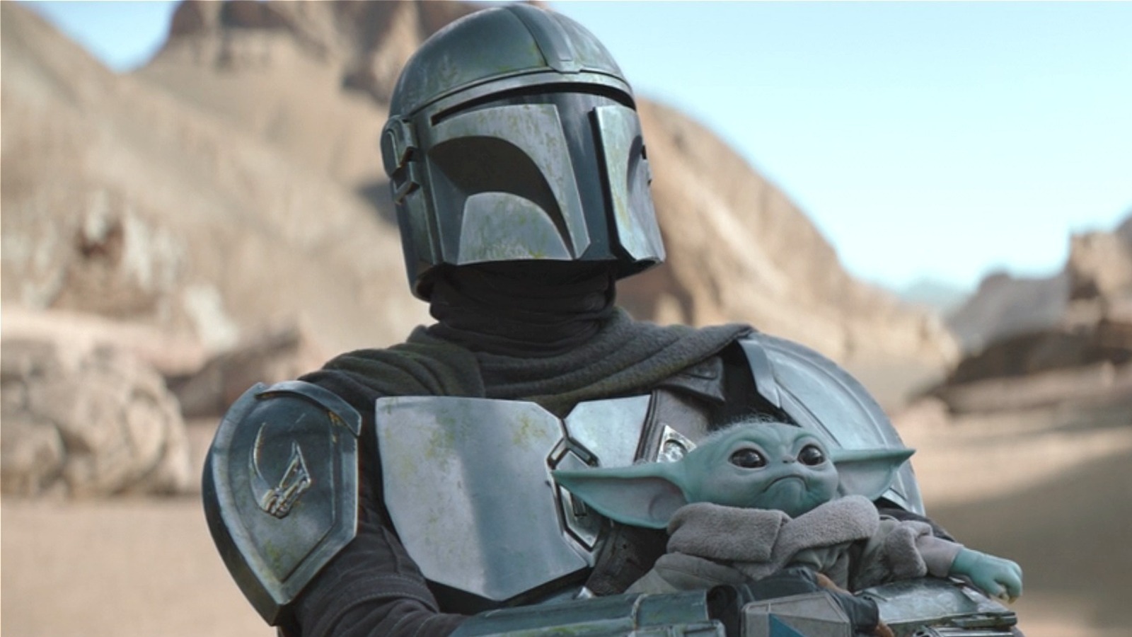 New Mandalorian & Grogu Movie Footage May Reveal A Bold Star Wars Strategy