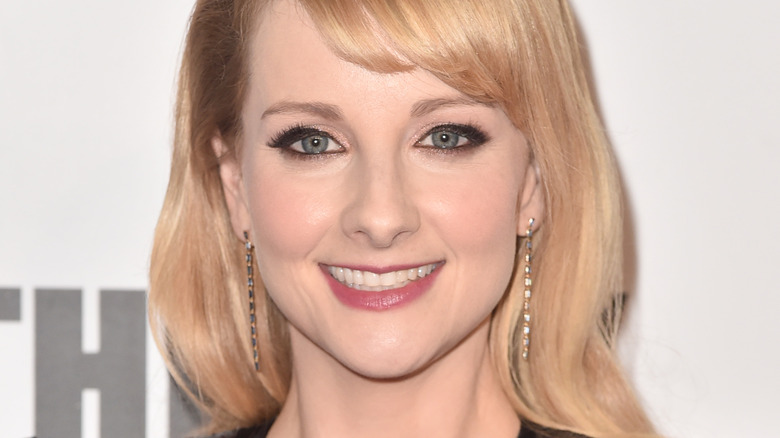 Melissa Rauch smiling