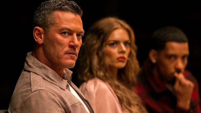 Luke Evans and Samara Weaving in Nine Perfect Strangers