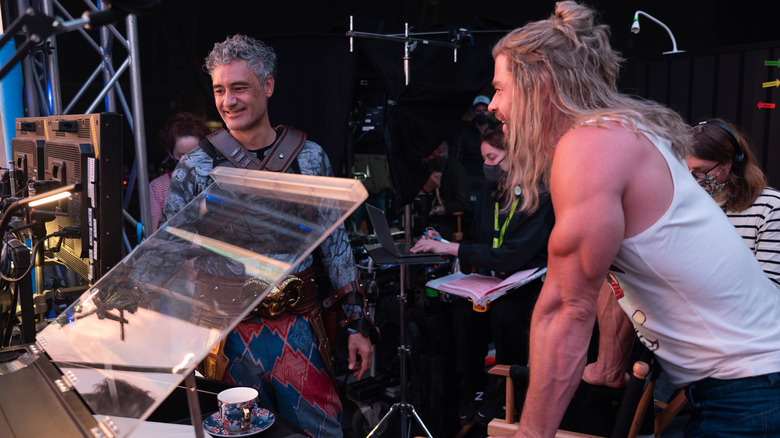 Taika Waititi and Chris Hemsworth filming