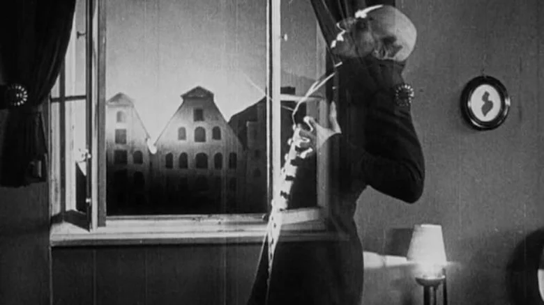 nosferatu vs dracula: who is stronger, according to the internet?
