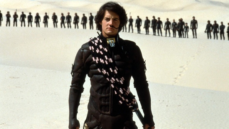 Paul readies his desert army