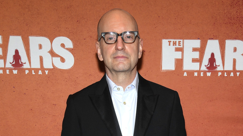 Steven Soderbergh poses for photos